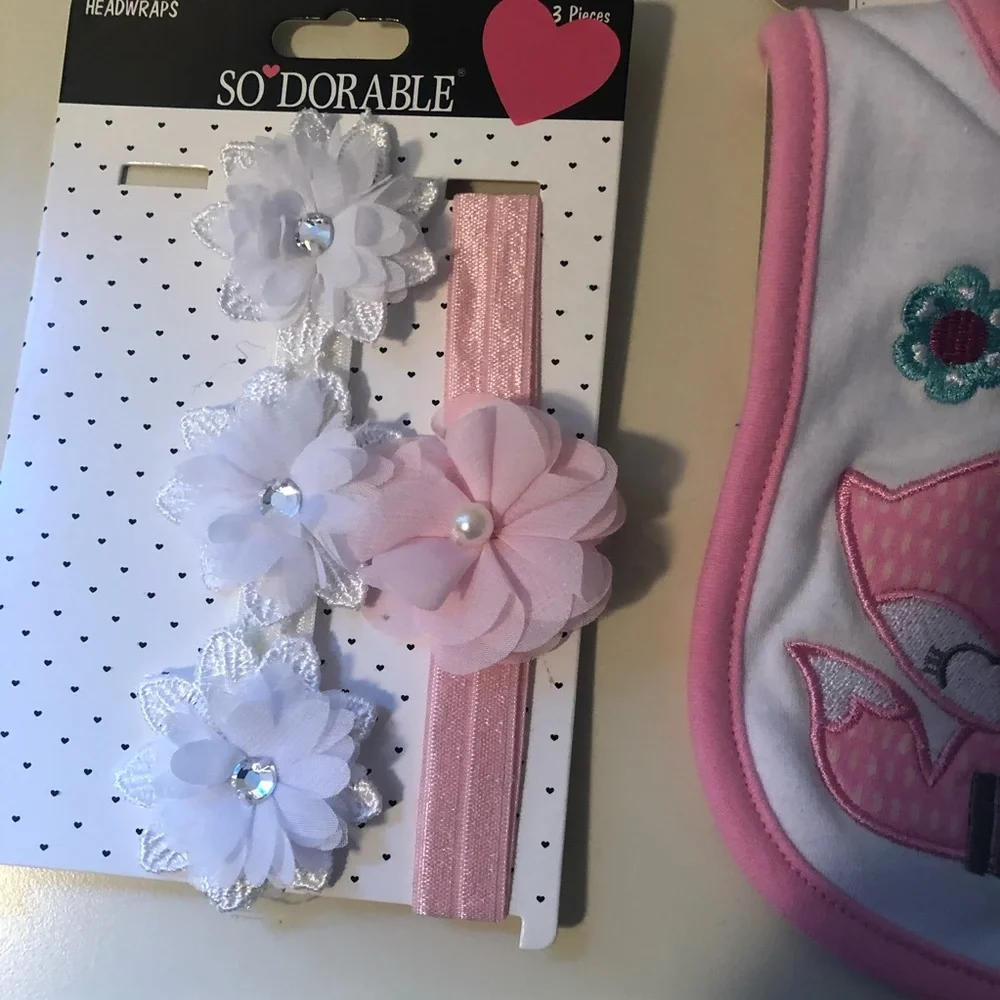 ❤️Assorted NWT bibs